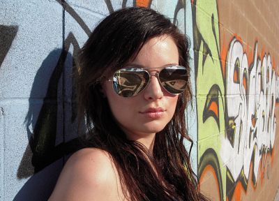 brunettes, women, sunglasses - desktop wallpaper