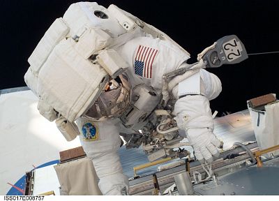 astronauts, International Space Station - random desktop wallpaper