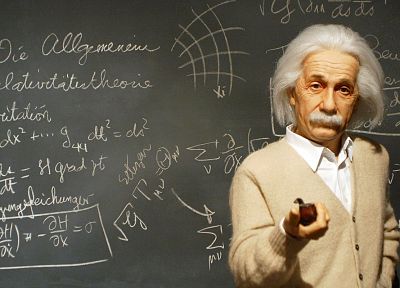 Albert Einstein, chalkboards - random desktop wallpaper