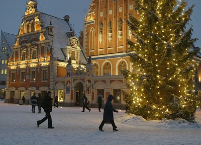 Latvia, Christmas lights, oldtown - desktop wallpaper