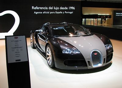 Bugatti Veyron - random desktop wallpaper