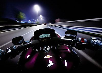 motorbikes - duplicate desktop wallpaper