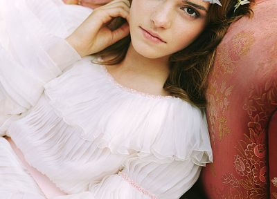 Emma Watson, dress - desktop wallpaper