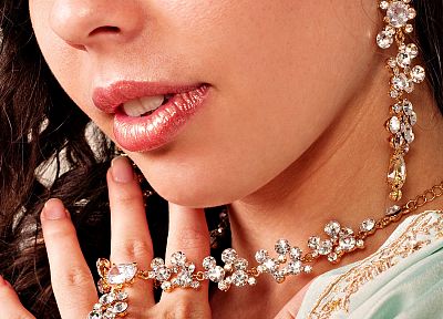 brunettes, women, close-up, lips, jewelry, faces - desktop wallpaper