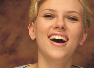 women, Scarlett Johansson, actress, smiling, portraits - duplicate desktop wallpaper