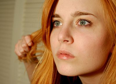 women, redheads, faces - duplicate desktop wallpaper