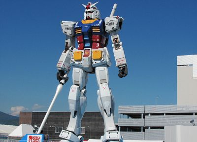 Gundam, statues - desktop wallpaper