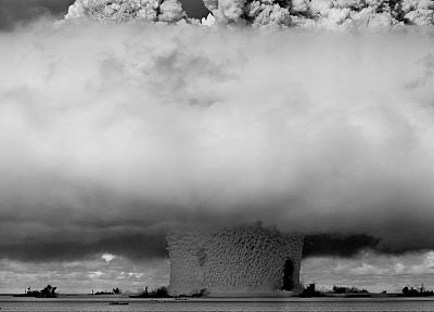 explosions, mushrooms, grayscale, monochrome, nuclear explosions - related desktop wallpaper