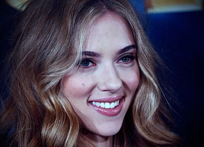 women, close-up, Scarlett Johansson, actress, smiling, faces - random desktop wallpaper