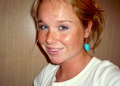 freckles, faces - random desktop wallpaper
